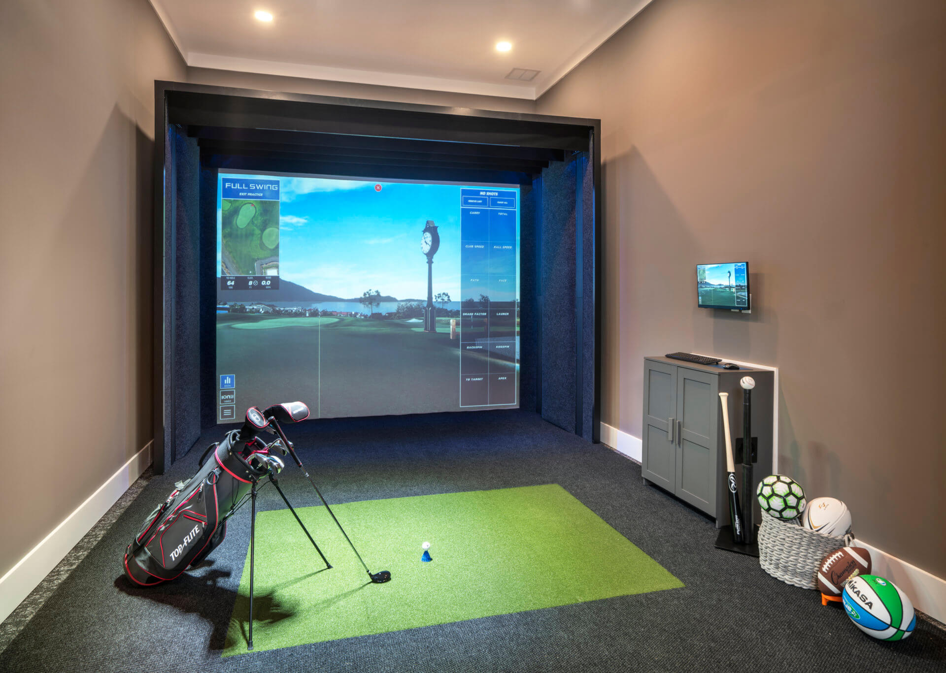 golf simulator in a clubhouse from Traditions of America