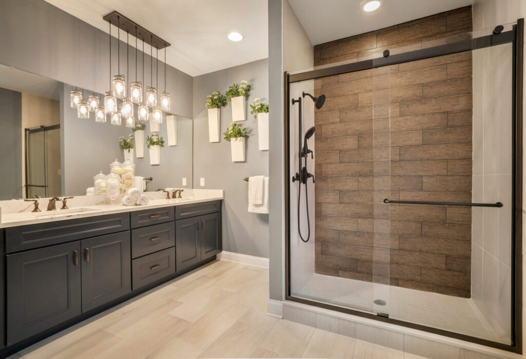 The Grant Model En Suite Bathroom from Traditions of America