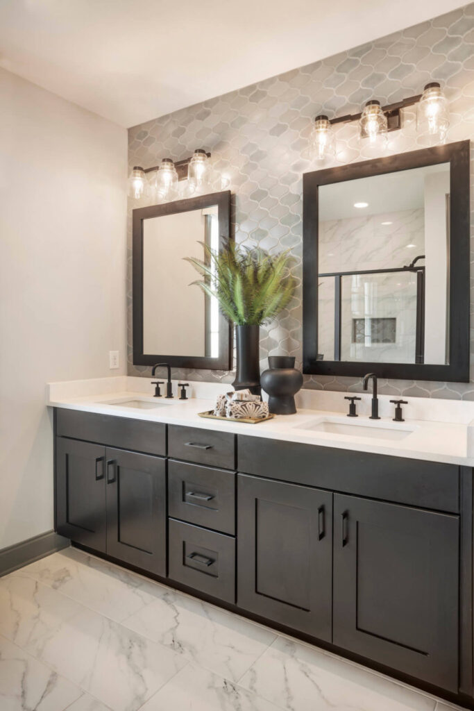 The Franklin Model En Suite Bathroom from Traditions of America